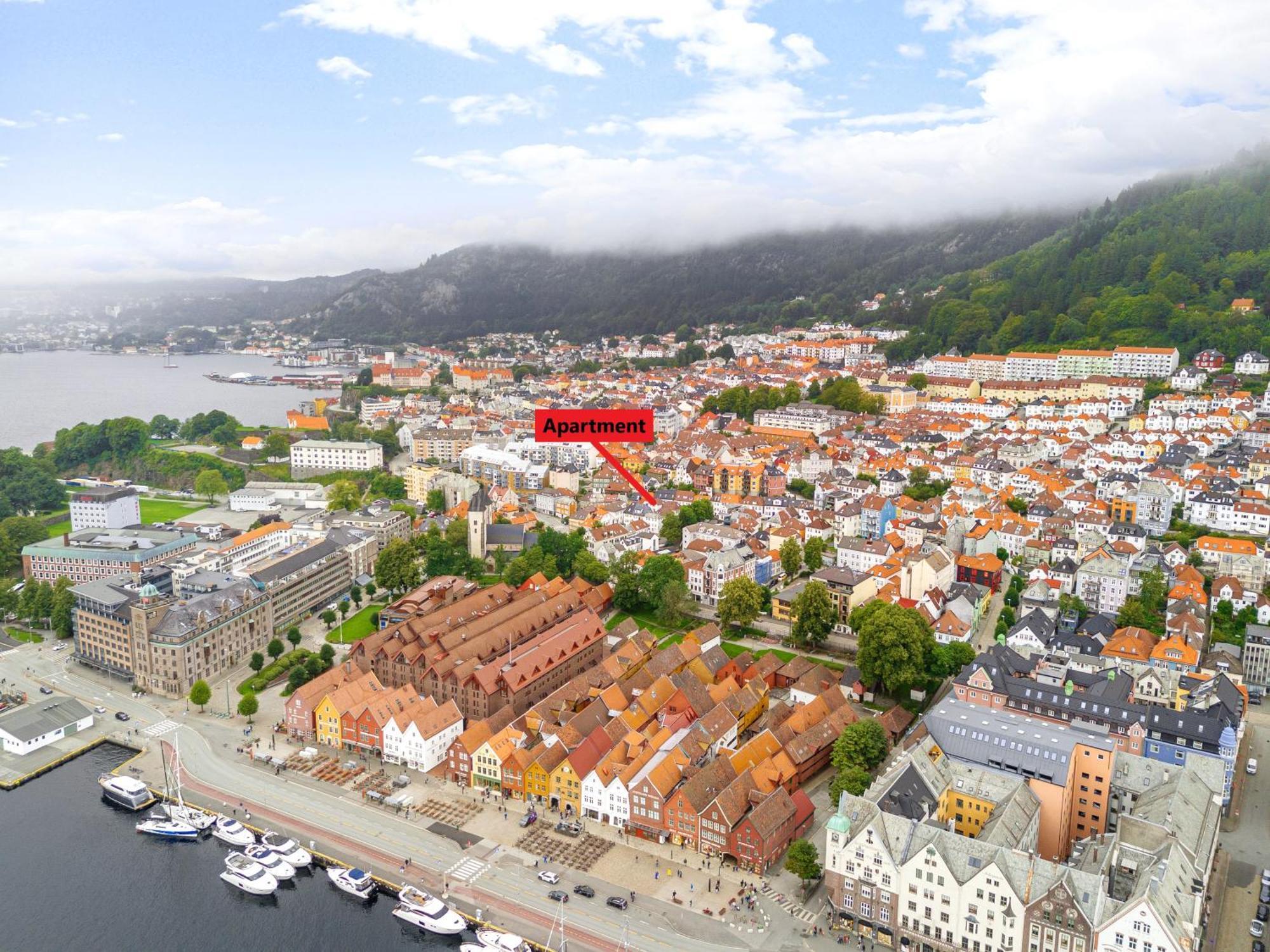 Homerentals Apartments - Behind Bryggen & Historic Cobblestone Streets Bergen Exterior photo